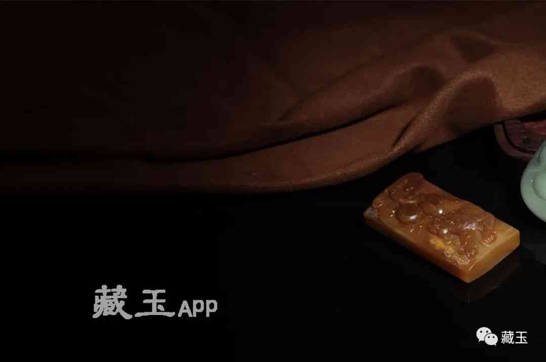 和田玉牌子一般值多少钱(和田玉牌子最好是什么尺寸)插图13