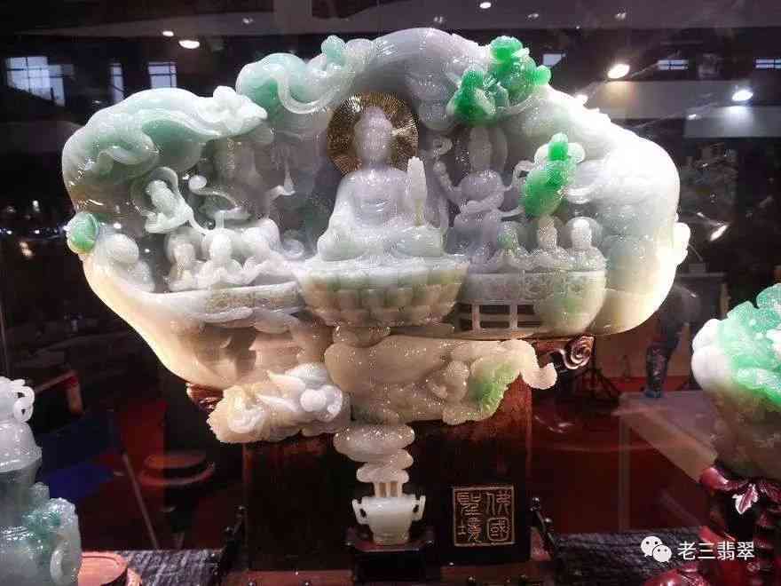 翡翠手镯的等级(翡翠手镯的等级ABC)插图7 翡翠手镯的等级(翡翠手镯的等级ABC)插图7