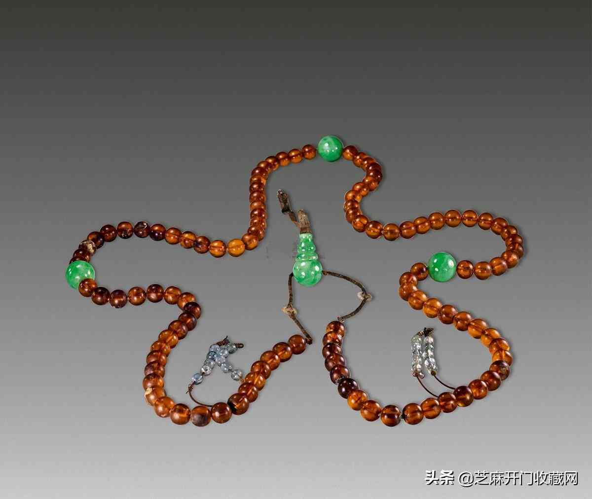 女人带琥珀的功效与禁忌(女人带琥珀的功效与禁忌有哪些)插图5 女人带琥珀的功效与禁忌(女人带琥珀的功效与禁忌有哪些)插图5