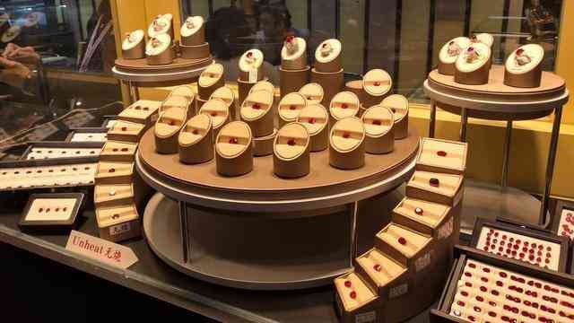 一克拉钻石是多重(一克拉的钻石有多重)插图1