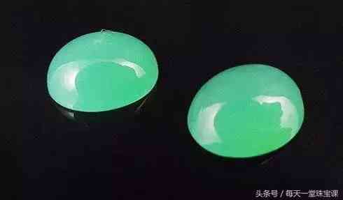 金丝玉为什么不建议戴(金丝玉为什么不建议戴右手)插图5