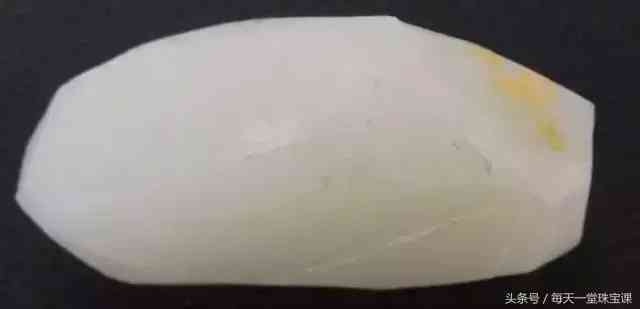 金丝玉为什么不建议戴(金丝玉为什么不建议戴右手)插图11