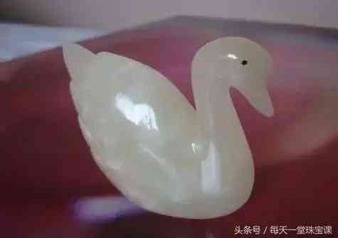 金丝玉为什么不建议戴(金丝玉为什么不建议戴右手)插图16