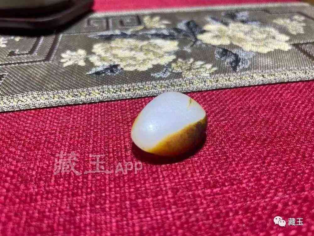 和田玉籽料手串价格(周大福和田玉手串值得买吗)插图4