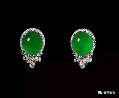 翡翠在灯光下是咋样的(翡翠在灯光下是咋样的样子)插图4