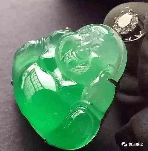 翡翠在灯光下是咋样的(翡翠在灯光下是咋样的样子)插图5