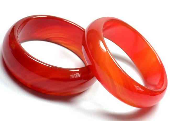 玛瑙的功效与作用是真是假(玛瑙的作用与功效玛瑙的寓意是什么)插图1 玛瑙的功效与作用是真是假(玛瑙的作用与功效玛瑙的寓意是什么)插图1