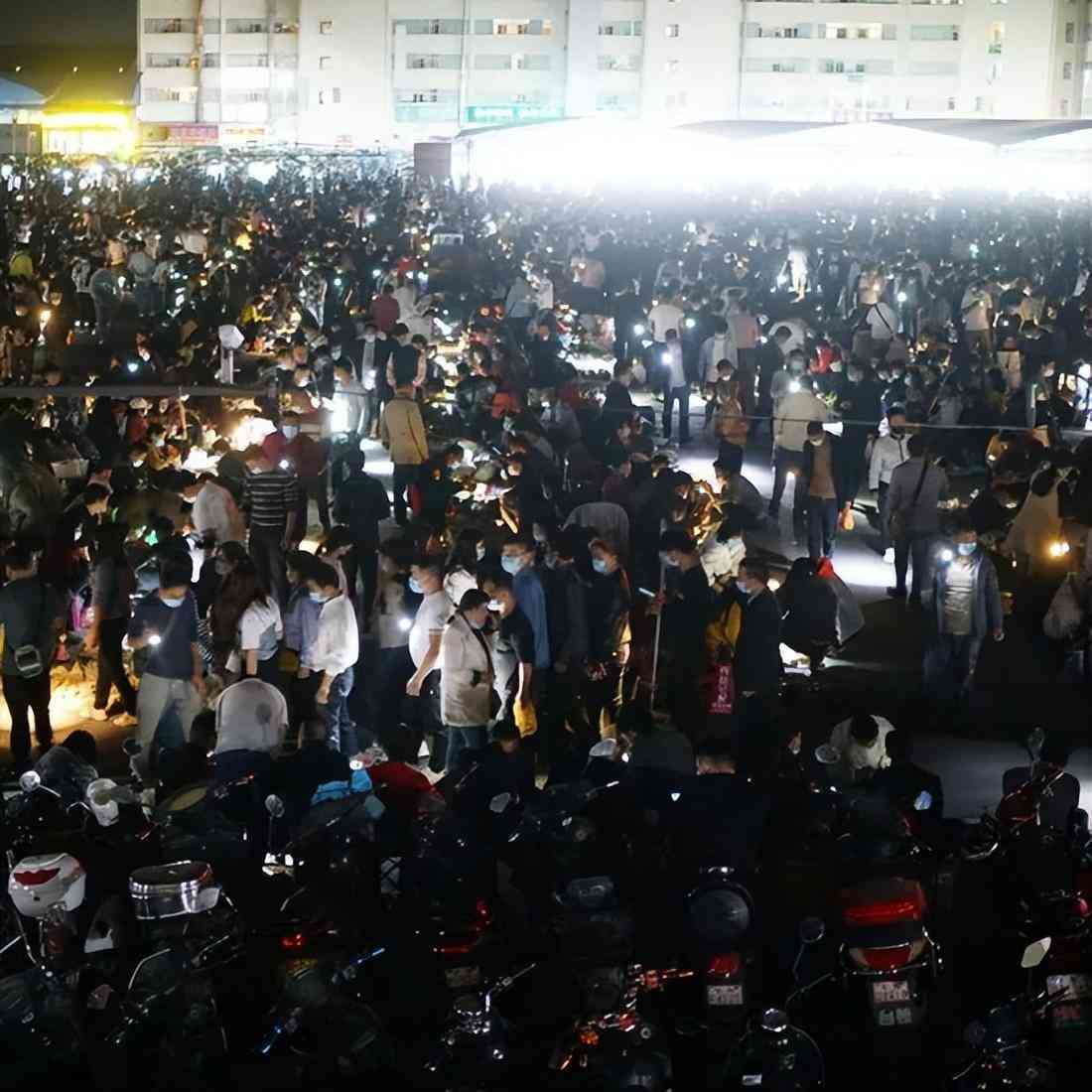 翡翠原石产地有哪些(翡翠原石分布)插图1 翡翠原石产地有哪些(翡翠原石分布)插图1