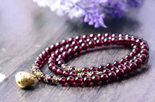 石榴石不能乱戴(石榴石谁不能戴)