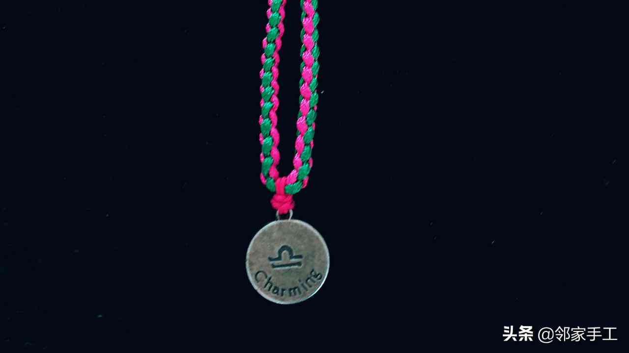 吊坠挂绳打结方法(吊坠挂绳打结方法视频教程)插图2 吊坠挂绳打结方法(吊坠挂绳打结方法视频教程)插图2