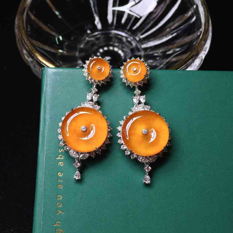 冰种翡翠手镯一般多少钱(冰种翡翠手镯一般多少钱一克)插图7