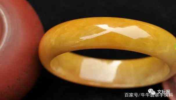 翡翠镯子飘黄好不好(翡翠镯子飘黄好不好)插图2 翡翠镯子飘黄好不好(翡翠镯子飘黄好不好)插图2