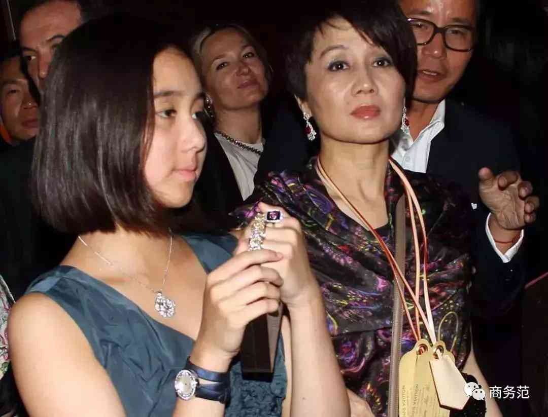 二十克拉钻戒(二十克拉钻戒有多大)插图31 二十克拉钻戒(二十克拉钻戒有多大)插图31