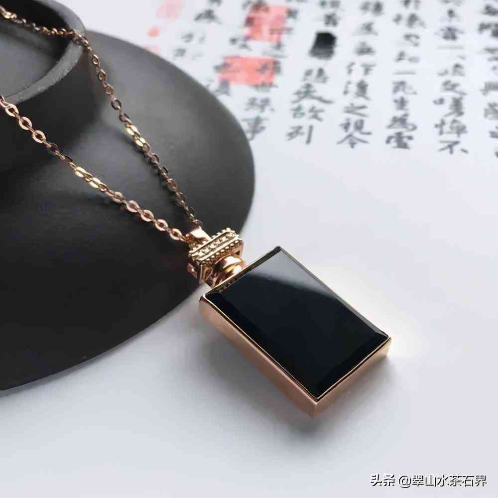 黄翡翠的寓意(黄翡翠的寓意是什么)插图29