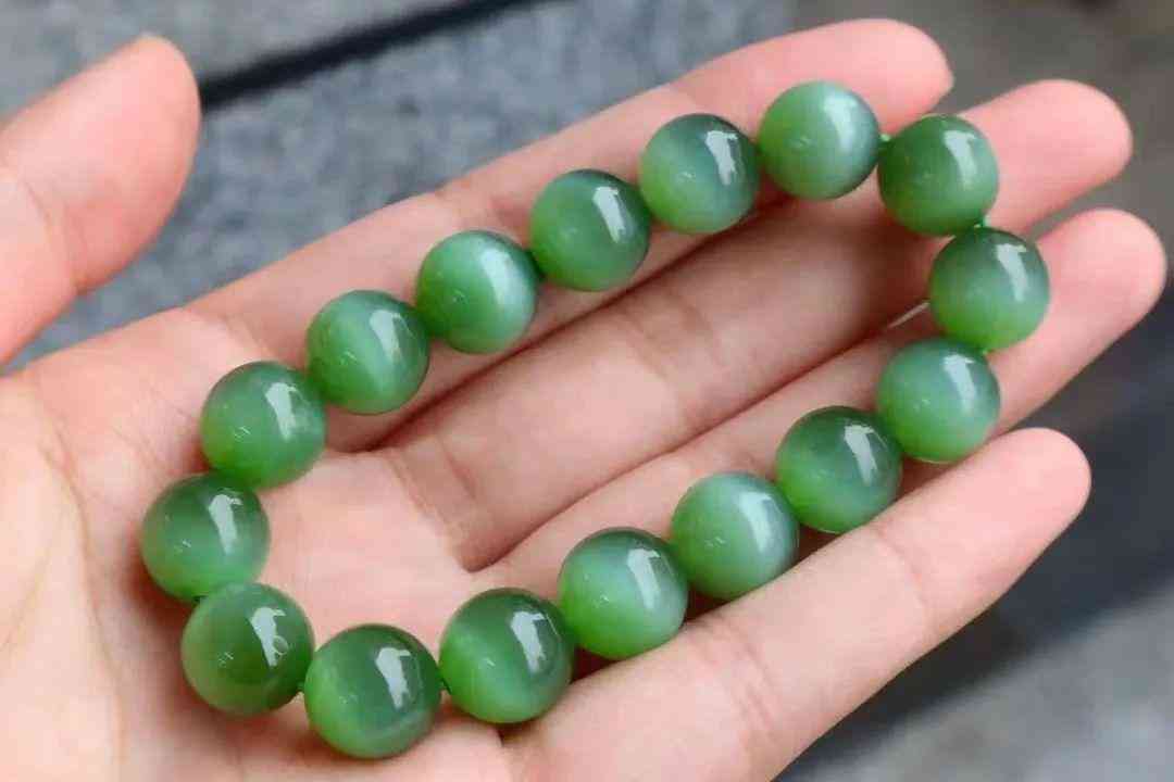 石英岩玉镯一般价格(石英岩玉镯一般价格多少钱)