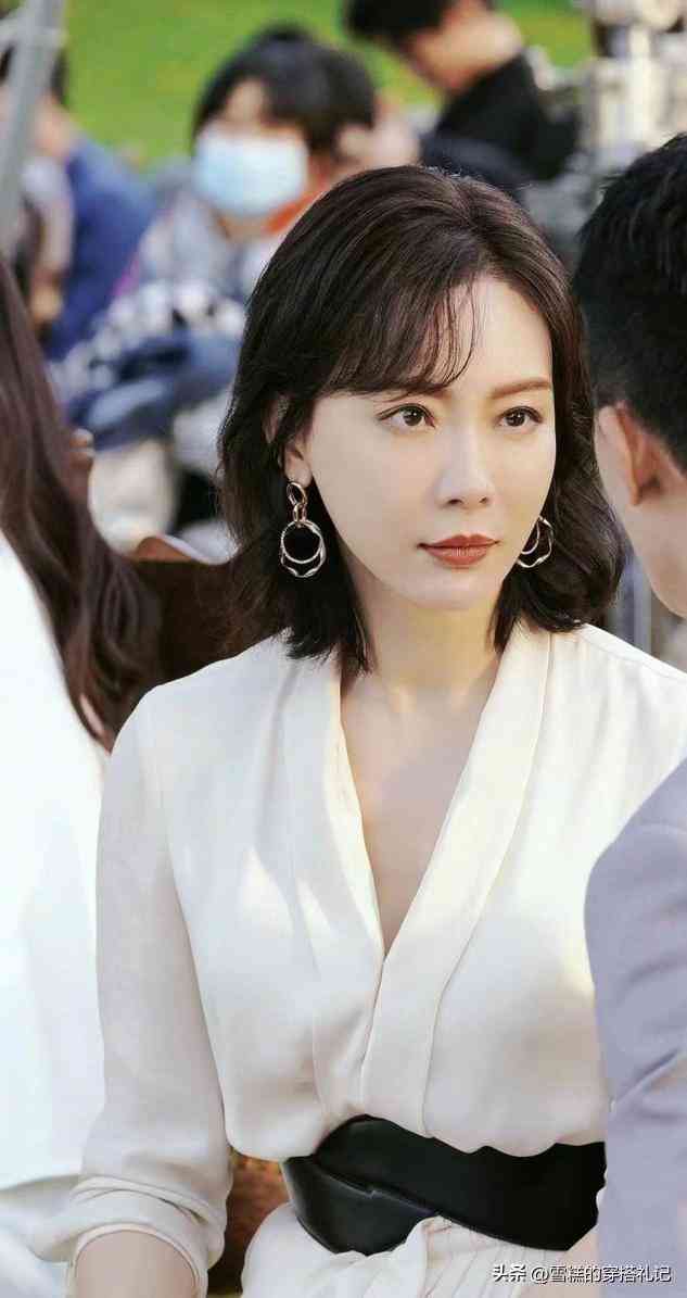 女人戴红宝石还是蓝宝石(女人戴红宝石还是蓝宝石比较好)插图16 女人戴红宝石还是蓝宝石(女人戴红宝石还是蓝宝石比较好)插图16