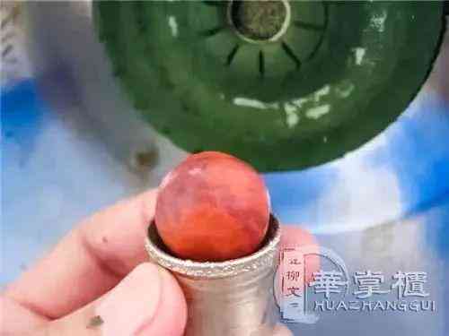 女士带南红手串的好处(女士带南红手串的禁忌)插图10 女士带南红手串的好处(女士带南红手串的禁忌)插图10