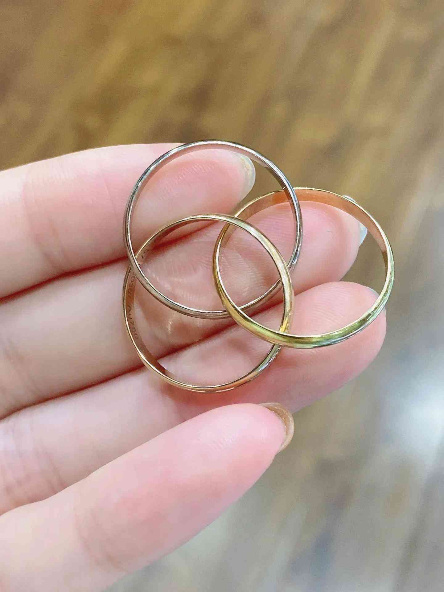 卡地亚三色金手链(卡地亚三色金手链重量)插图4 卡地亚三色金手链(卡地亚三色金手链重量)插图4