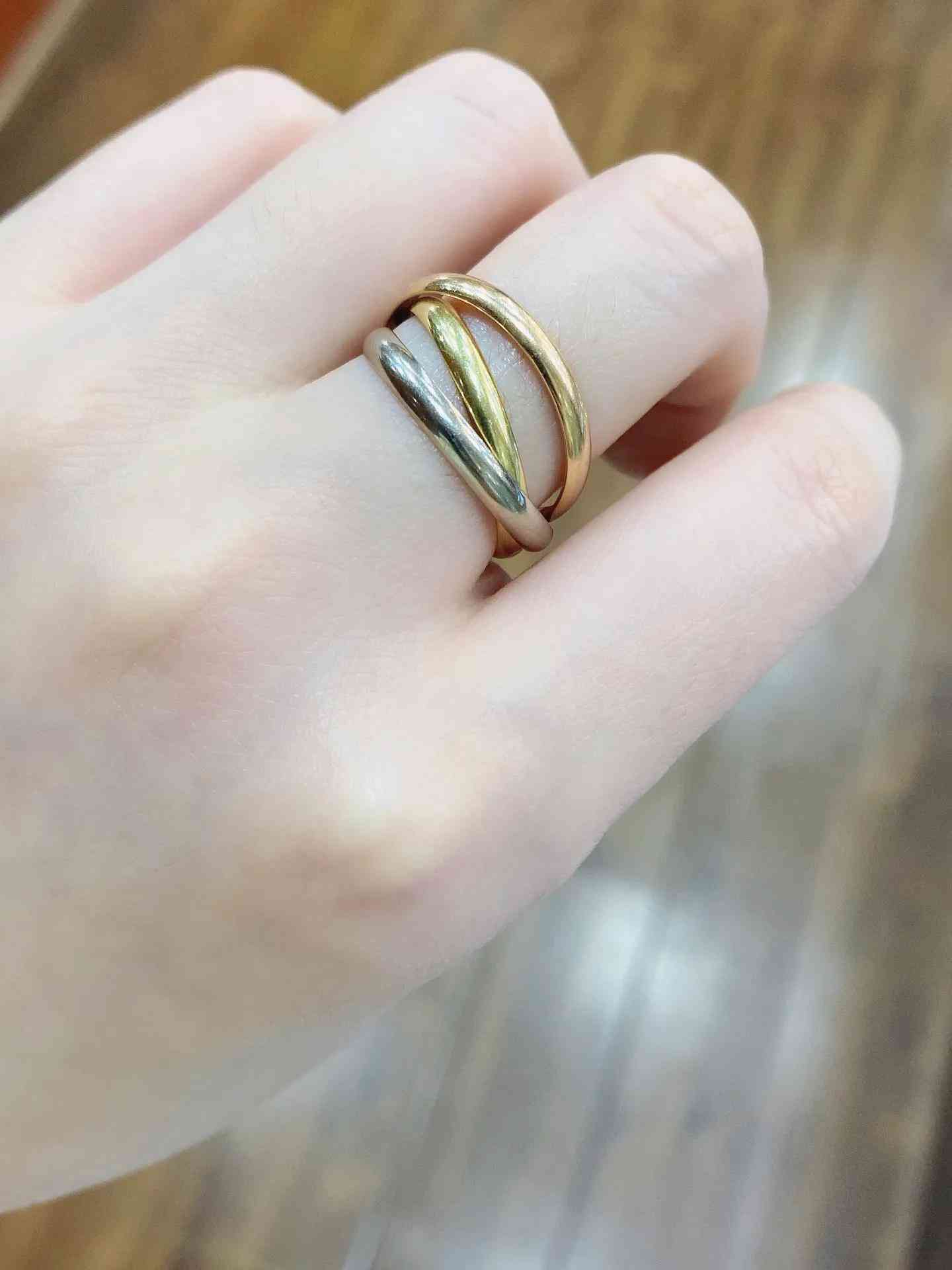 卡地亚三色金手链(卡地亚三色金手链重量)插图6 卡地亚三色金手链(卡地亚三色金手链重量)插图6