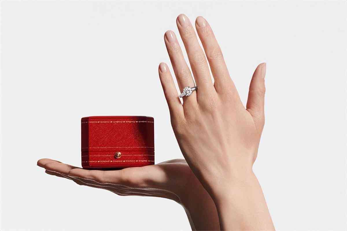 卡地亚戒指哪款最经典(卡地亚戒指哪款最经典的)插图2