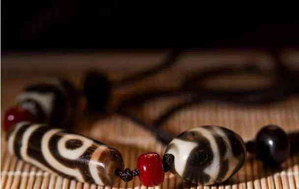 怎么辨别天珠的真假好坏(如何鉴别天珠真假)插图1