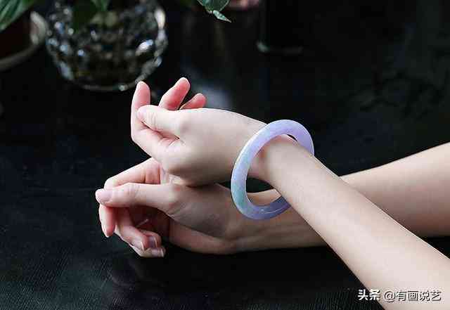 什么人不适合戴玉(什么样的人不适合戴玉)插图1 什么人不适合戴玉(什么样的人不适合戴玉)插图1