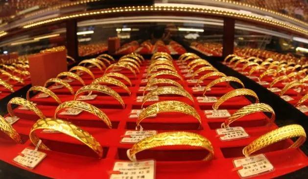 万足金比千足金贵多少钱一克(万足金和千足金差多少钱)