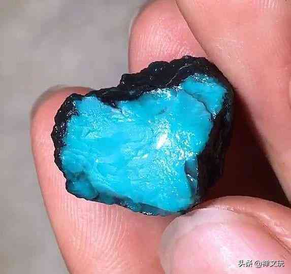 绿松石怎样辨别真假(绿松石怎样辨别真假视频)插图2 绿松石怎样辨别真假(绿松石怎样辨别真假视频)插图2