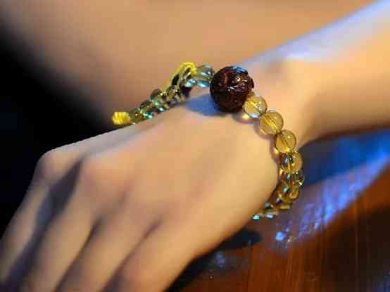 戴水晶的好处和禁忌(戴水晶的好处和禁忌有哪些)