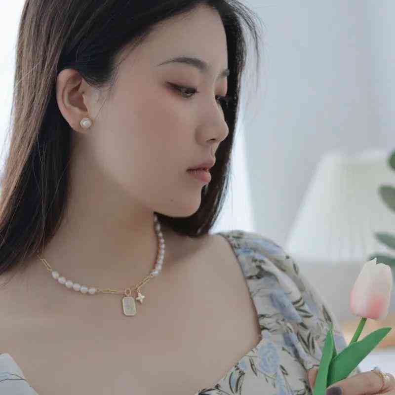 18k金耳钉多少钱一对(18k金耳钉多少钱一对图片)插图13