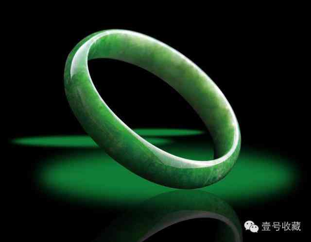 关于玉手镯的知识(关于玉手镯的知识有哪些)