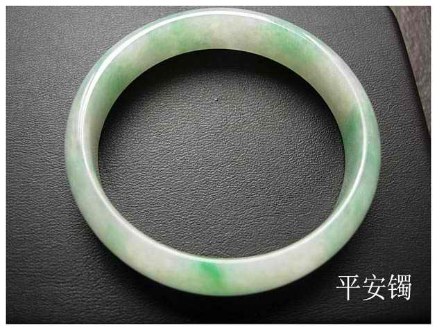 关于玉手镯的知识(关于玉手镯的知识有哪些)插图10 关于玉手镯的知识(关于玉手镯的知识有哪些)插图10