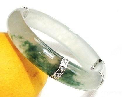 关于玉手镯的知识(关于玉手镯的知识有哪些)插图30 关于玉手镯的知识(关于玉手镯的知识有哪些)插图30