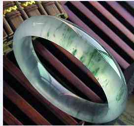 关于玉手镯的知识(关于玉手镯的知识有哪些)插图60 关于玉手镯的知识(关于玉手镯的知识有哪些)插图60