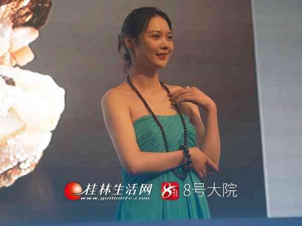 桂林鸡血玉是真的玉吗(桂林鸡血玉是真的玉吗粉色)插图8