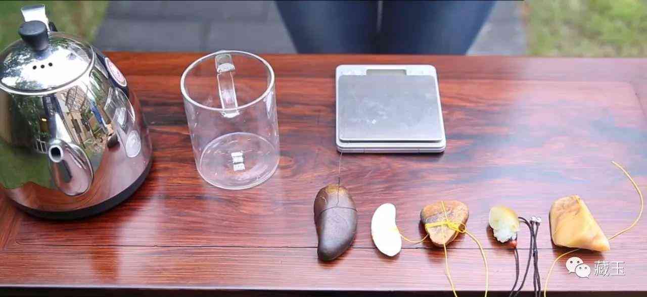 如何分辨和田玉的真假(如何分辨和田玉的真假鉴别)插图12 如何分辨和田玉的真假(如何分辨和田玉的真假鉴别)插图12