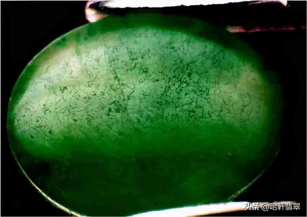 鉴别翡翠的最简单方法(鉴别翡翠的最简单方法视频)插图5 鉴别翡翠的最简单方法(鉴别翡翠的最简单方法视频)插图5