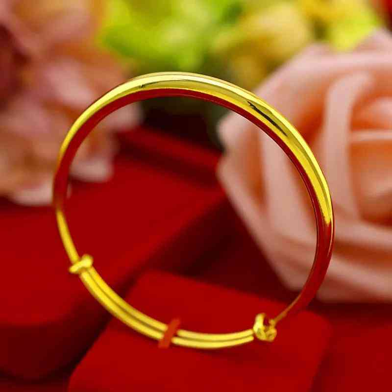 金镯子带右手旺自己(女人金镯子戴哪个手旺运)插图6 金镯子带右手旺自己(女人金镯子戴哪个手旺运)插图6