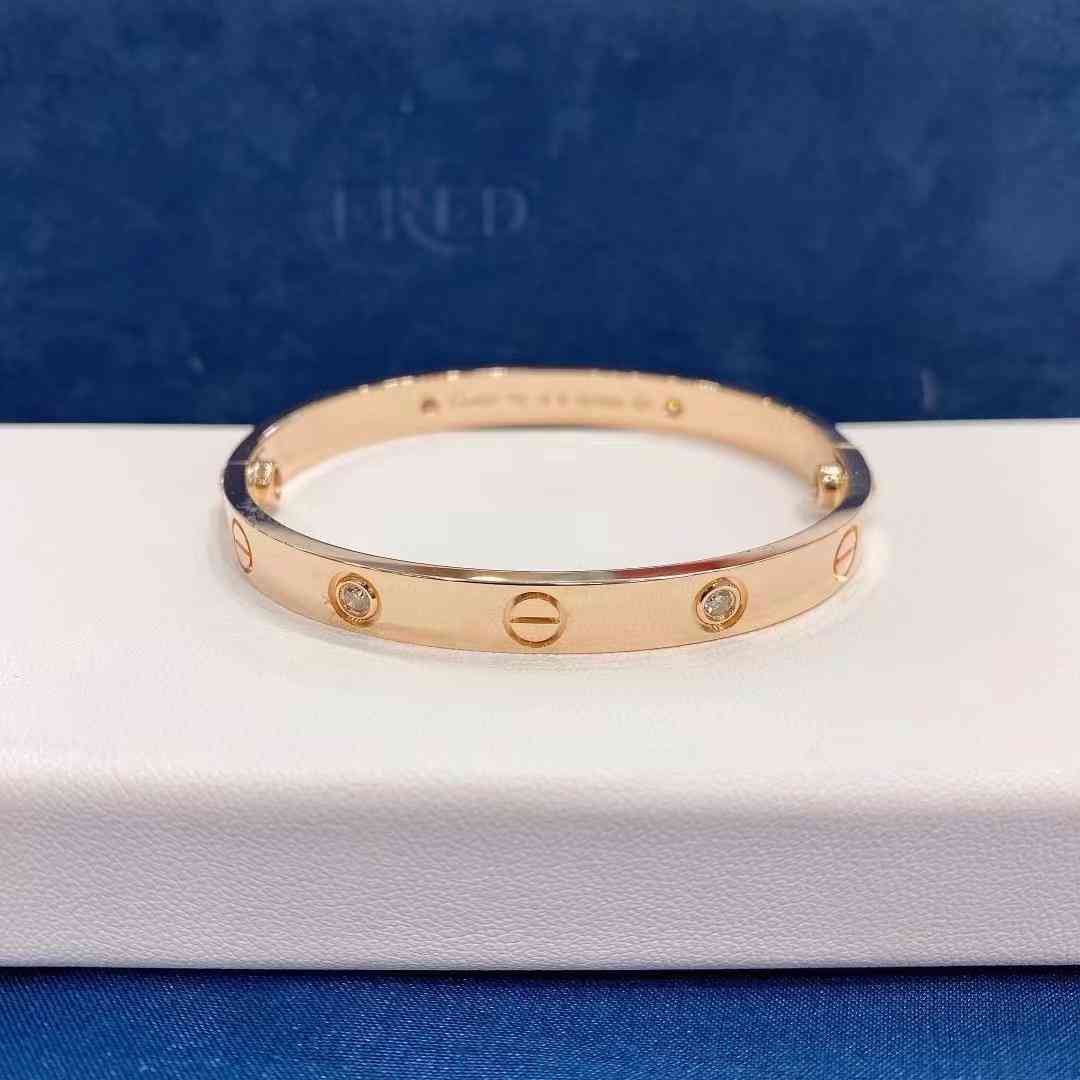 k18黄金项链回收价格(k18金项链回收价格2020年)插图1 k18黄金项链回收价格(k18金项链回收价格2020年)插图1