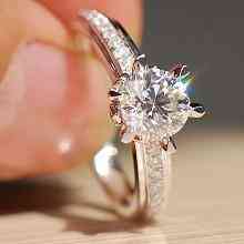 k金钻戒好还是铂金钻戒好(十八k金钻戒好还是铂金钻戒好)插图2