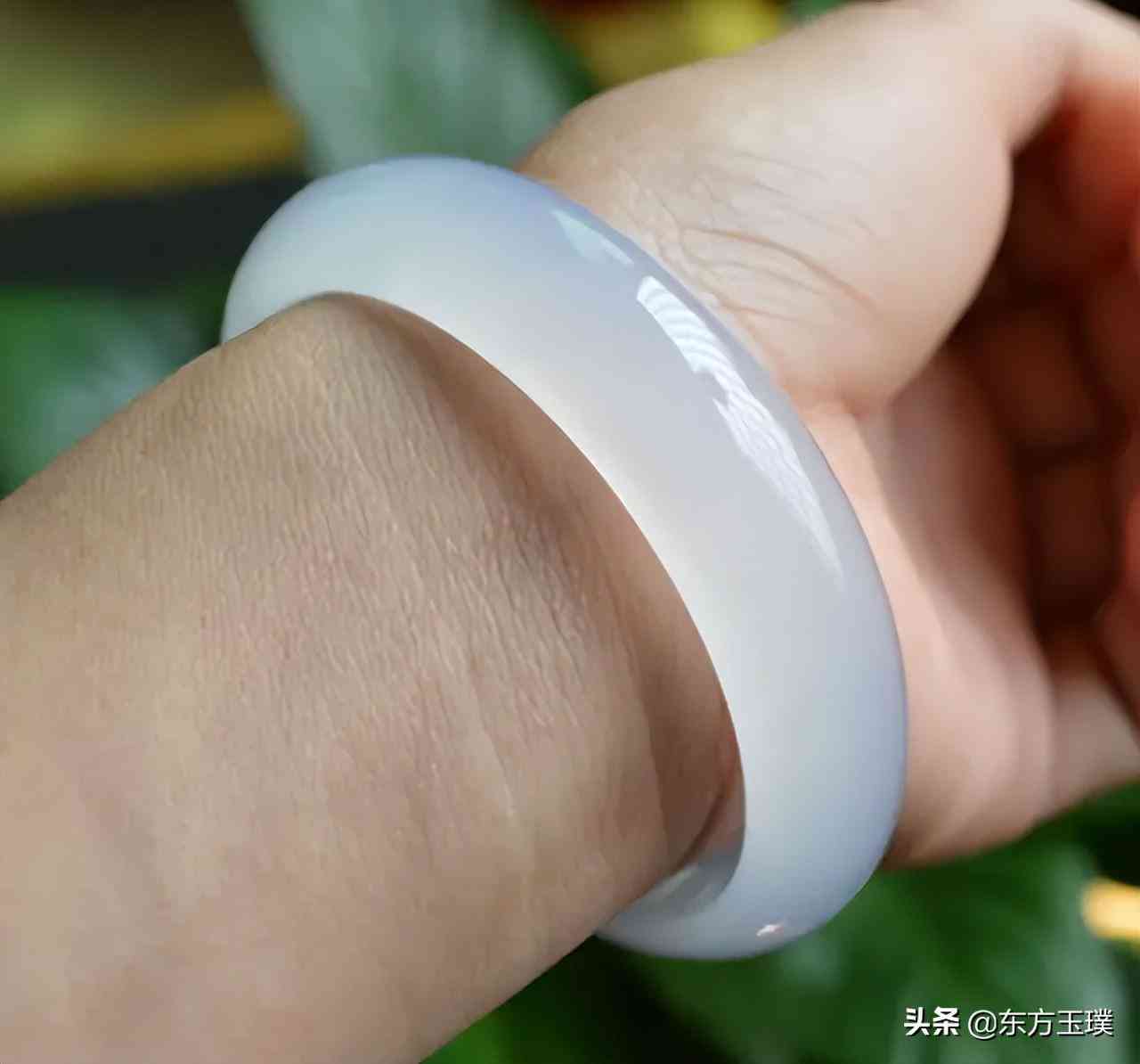 玉髓和玉的区别价格(玉髓和玉石的区别价格)插图6 玉髓和玉的区别价格(玉髓和玉石的区别价格)插图6