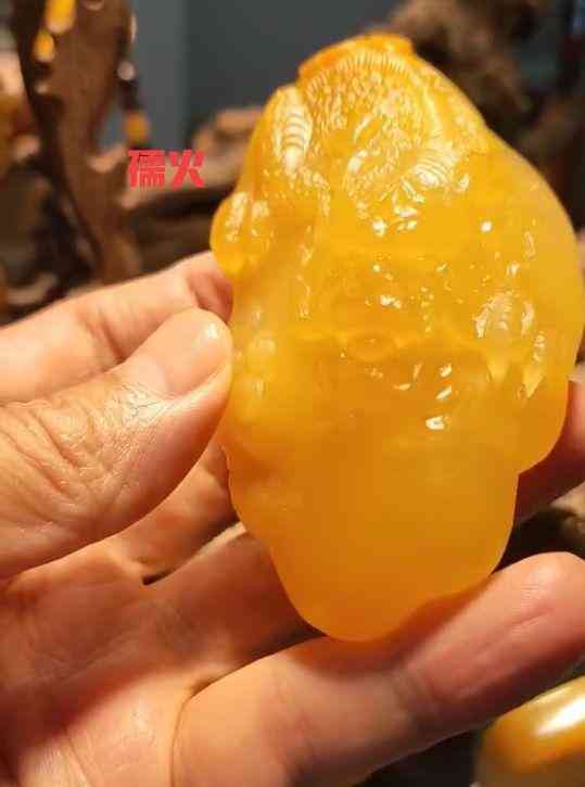 黄蜡石产地(黄蜡石哪里产地的最好)插图40 黄蜡石产地(黄蜡石哪里产地的最好)插图40