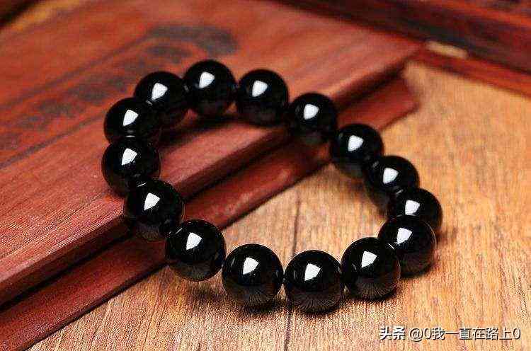 金曜石的功效与作用(黑曜石和金曜石的功效与作用)插图6 金曜石的功效与作用(黑曜石和金曜石的功效与作用)插图6