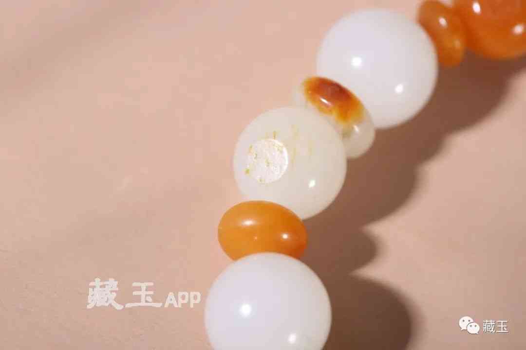 正宗和田玉手镯价格是多少(正宗和田玉手镯价格是多少钱一克)插图3