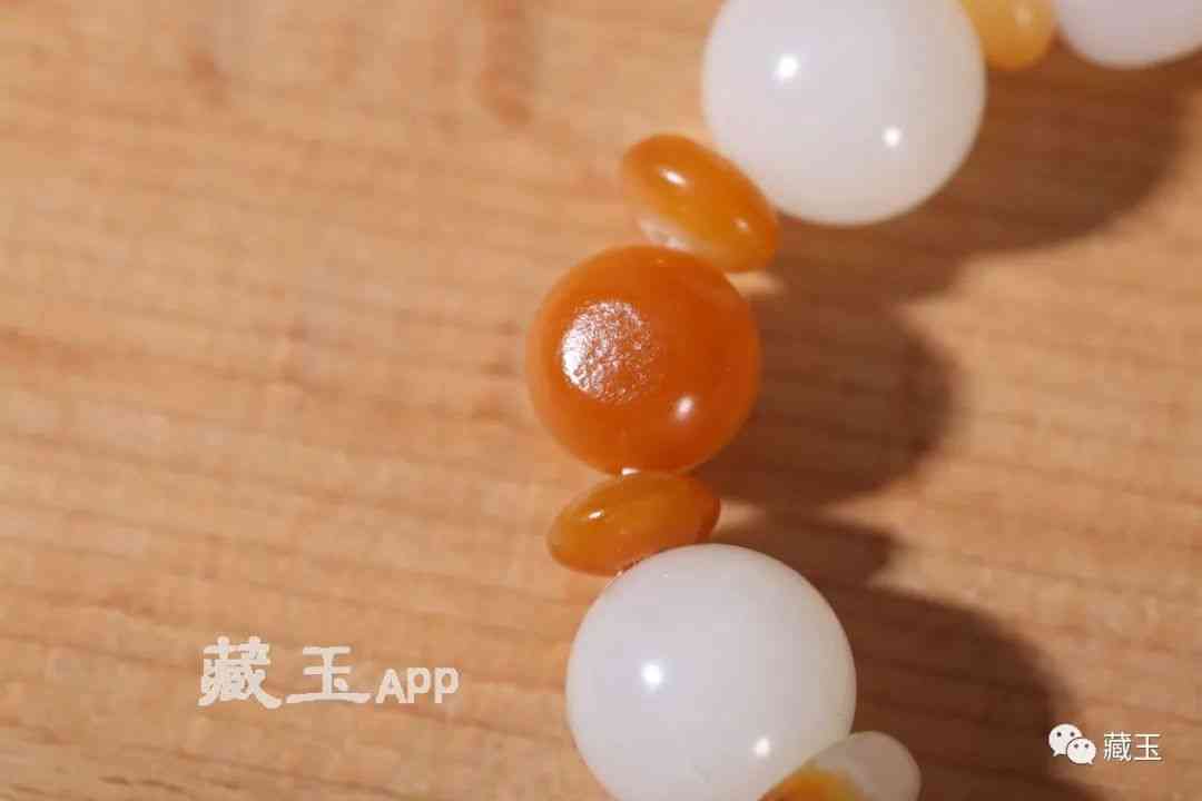 正宗和田玉手镯价格是多少(正宗和田玉手镯价格是多少钱一克)插图17