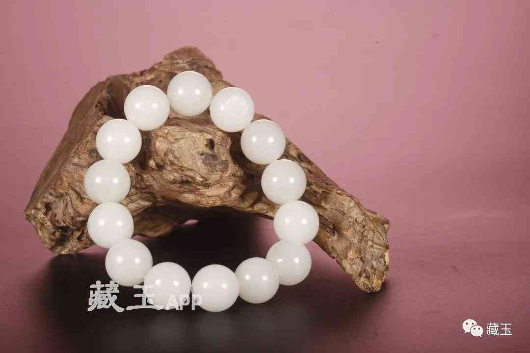 正宗和田玉手镯价格是多少(正宗和田玉手镯价格是多少钱一克)插图23