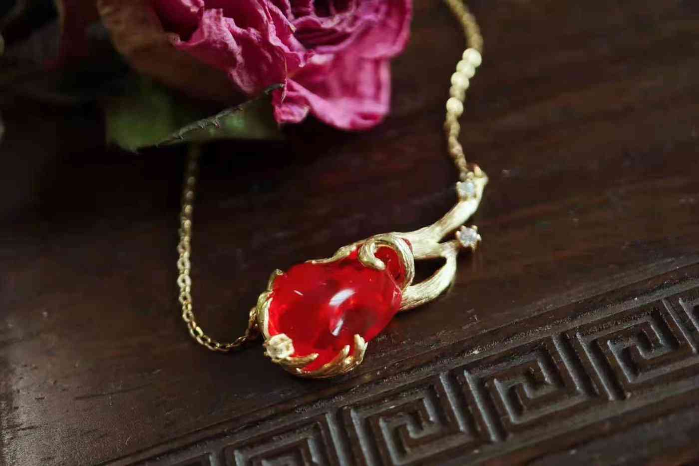 紫发晶的功效与作用(紫发晶的功效与作用禁忌)插图2