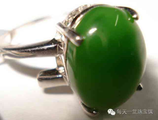 和田玉的八个等级(和田玉的八个等级的颜色)插图2 和田玉的八个等级(和田玉的八个等级的颜色)插图2