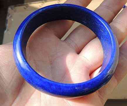 玛瑙玉手镯的价格(玛瑙玉手镯的价格是多少)插图25