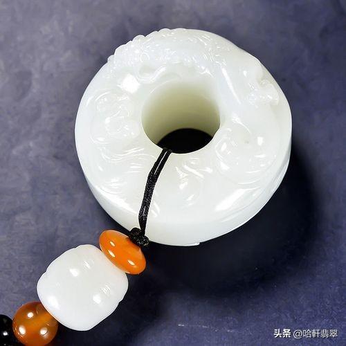 翡翠是玉吗(翡翠是玉的一种吗)插图1 翡翠是玉吗(翡翠是玉的一种吗)插图1